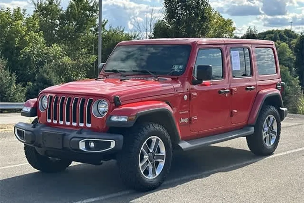 2018 Jeep Wrangler Unlimited Sahara photo 1