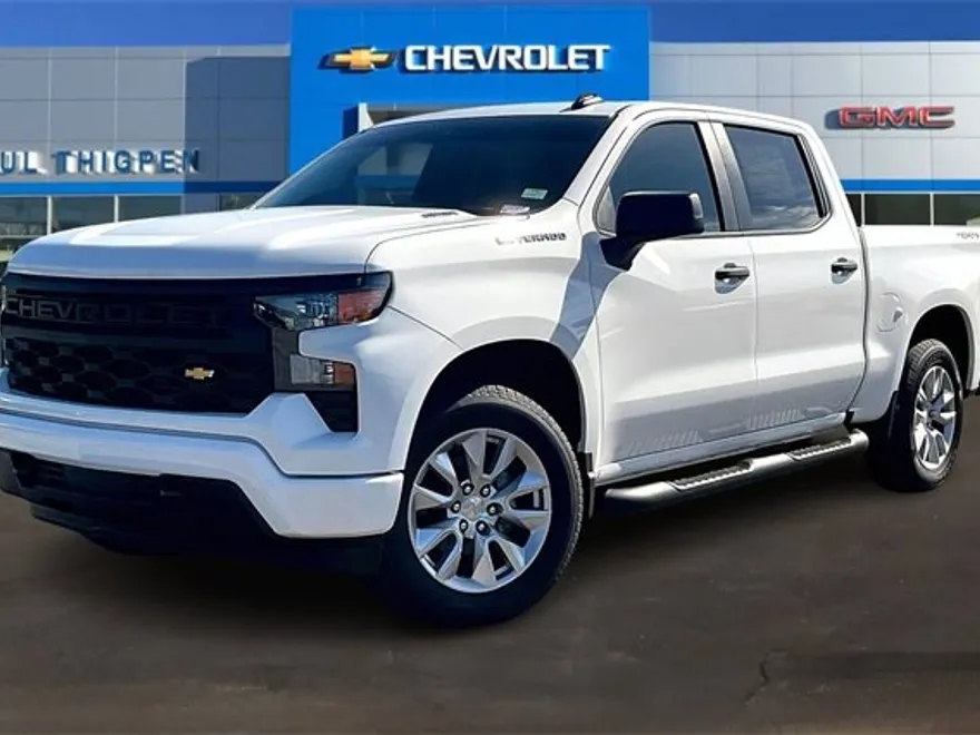 2026 Chevrolet Silverado 1500 Custom photo 1