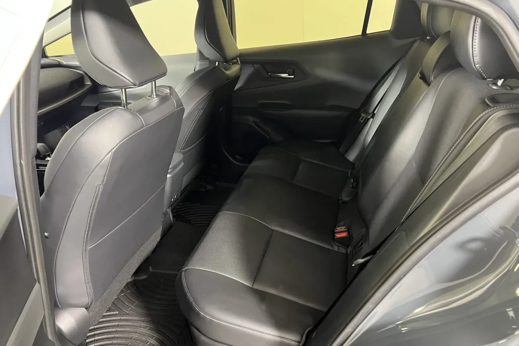 2023 Toyota Prius Limited photo 1