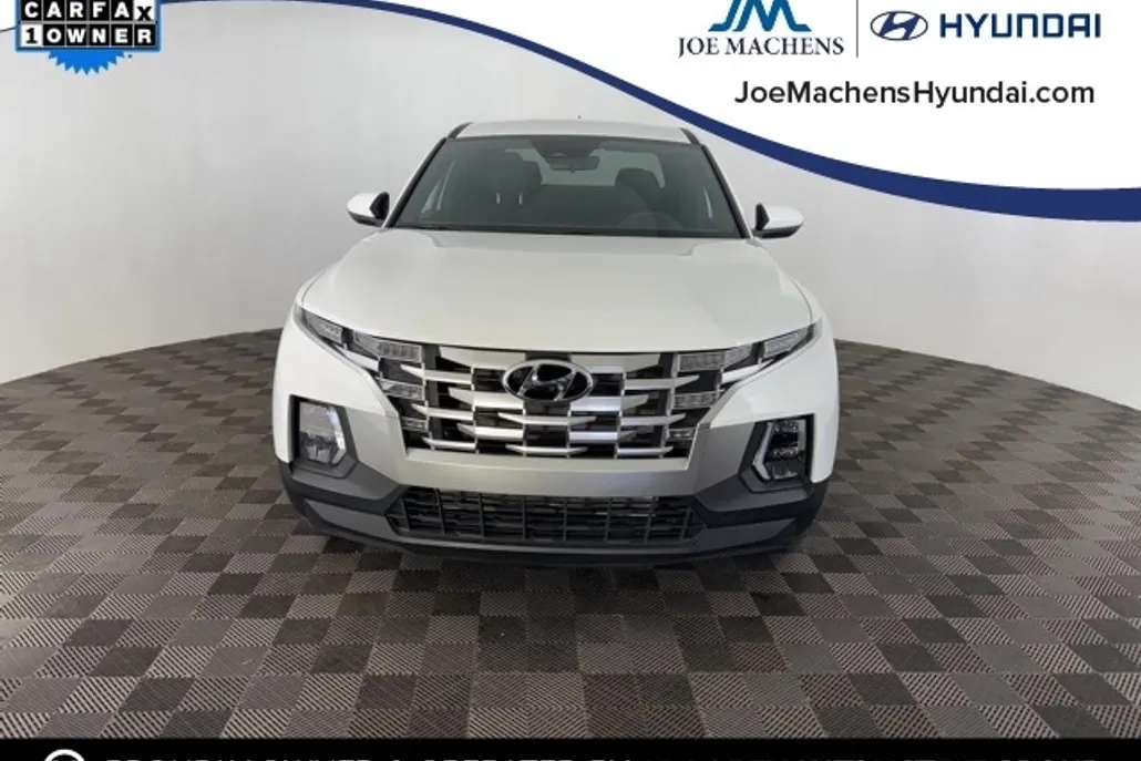 2024 Hyundai Santa Cruz SE photo 1