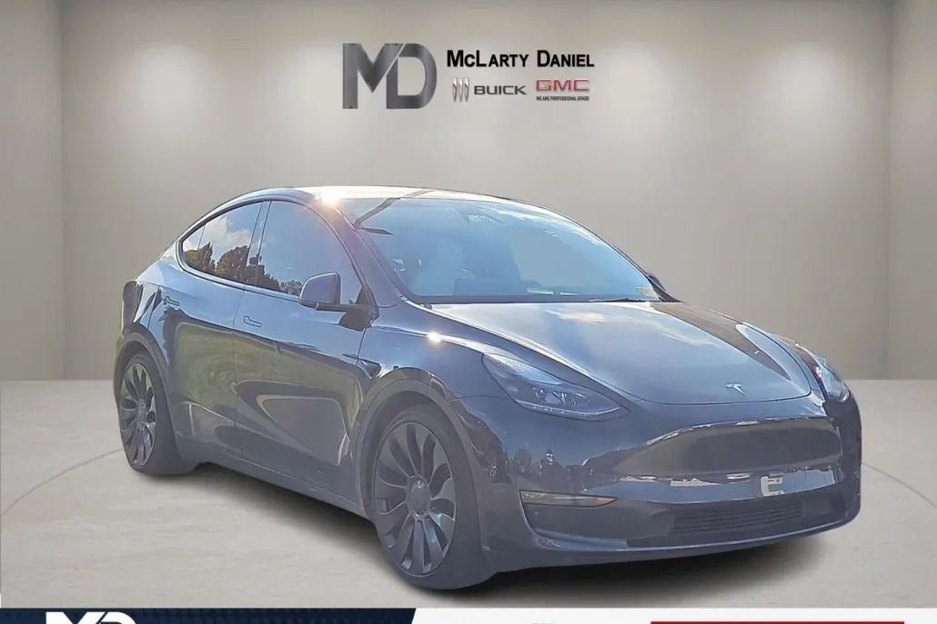 2024 Tesla Model Y Performance photo 1