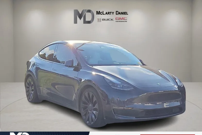 2024 Tesla Model Y Performance photo 1