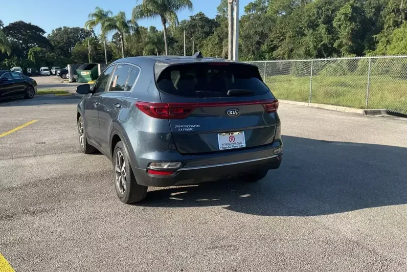 2020 Kia Sportage LX photo 1