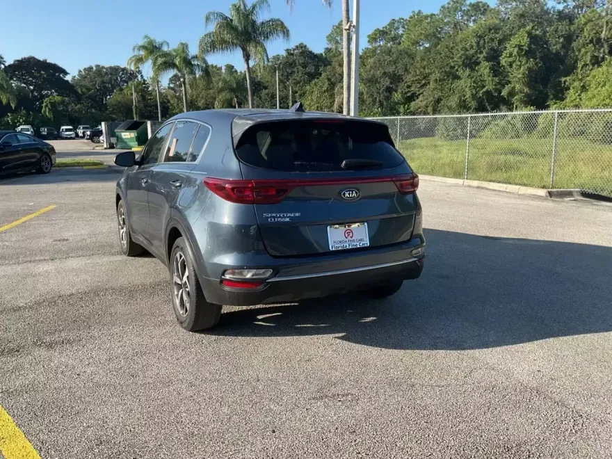 2020 Kia Sportage LX photo 1