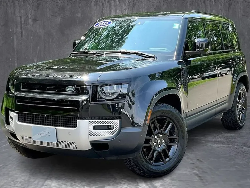 2025 Land Rover Defender 110 S photo 1