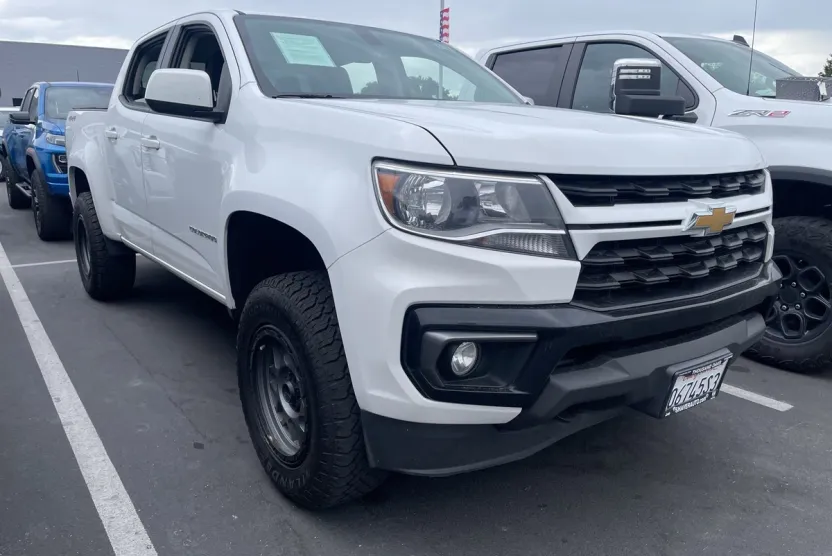 2022 Chevrolet Colorado LT photo 1