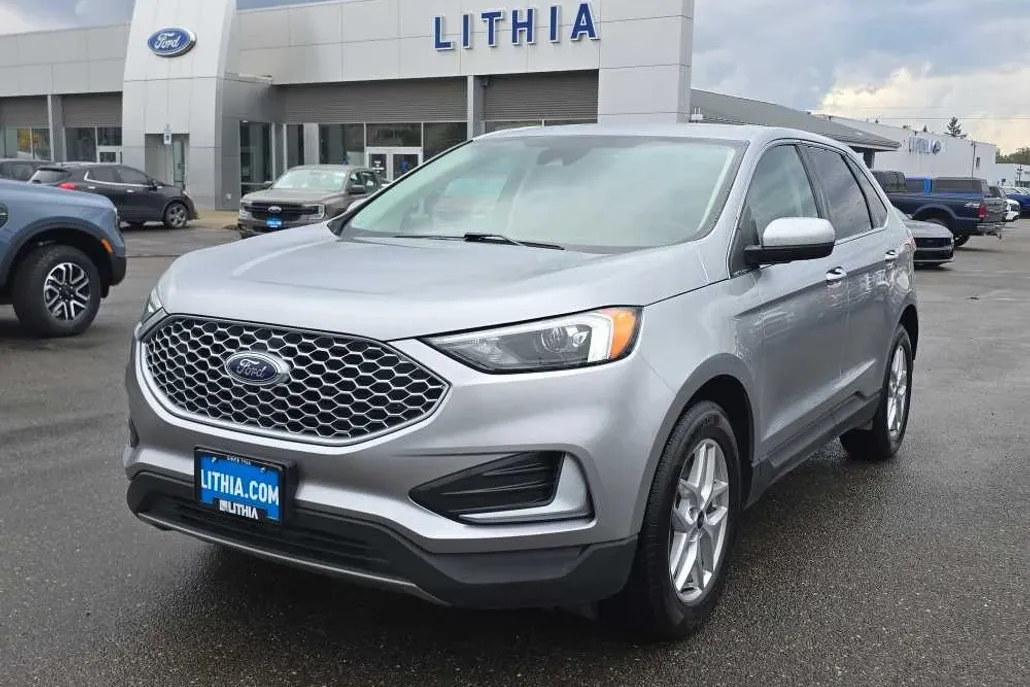2024 Ford Edge SEL photo 1