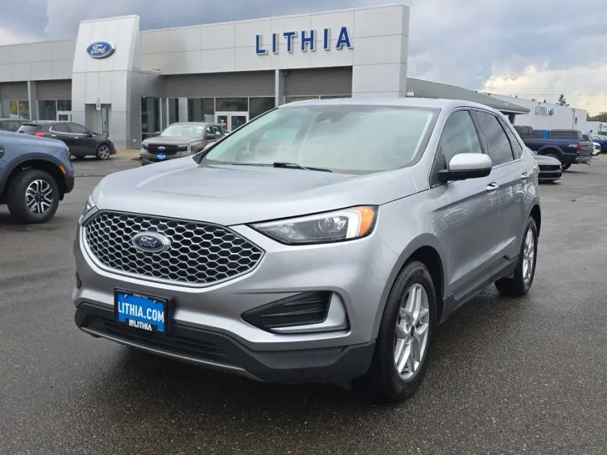 2024 Ford Edge SEL photo 1
