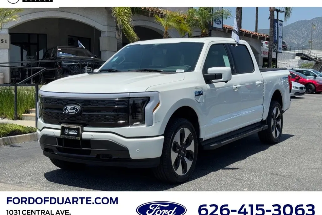 2025 Ford F-150 Lightning Platinum photo 1