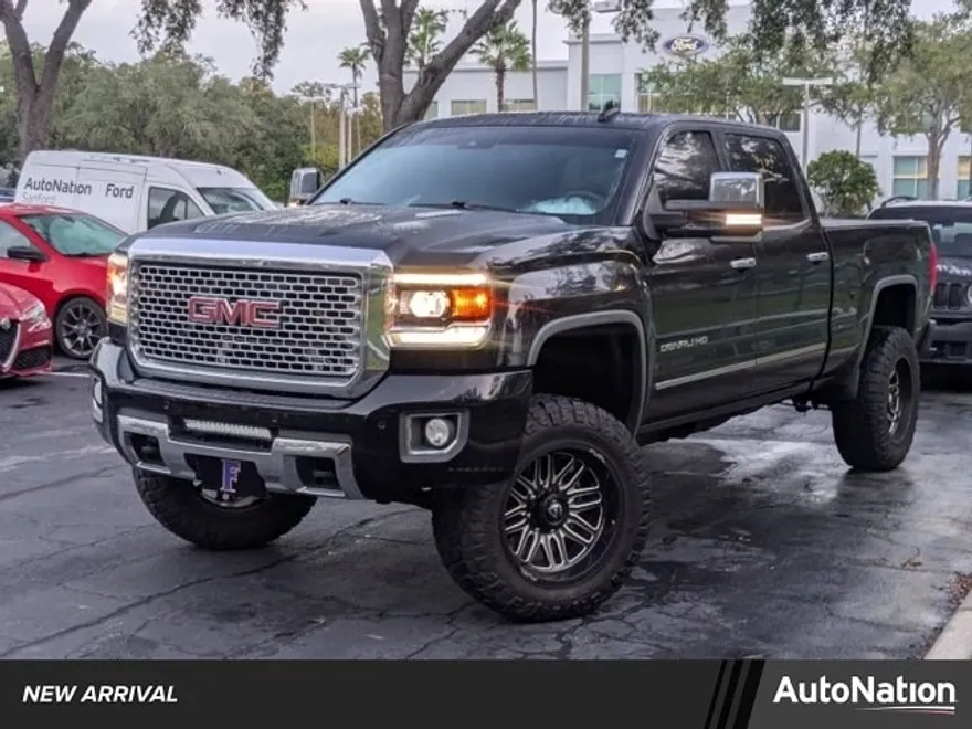 2016 Gmc Sierra 2500 HD Denali photo 1