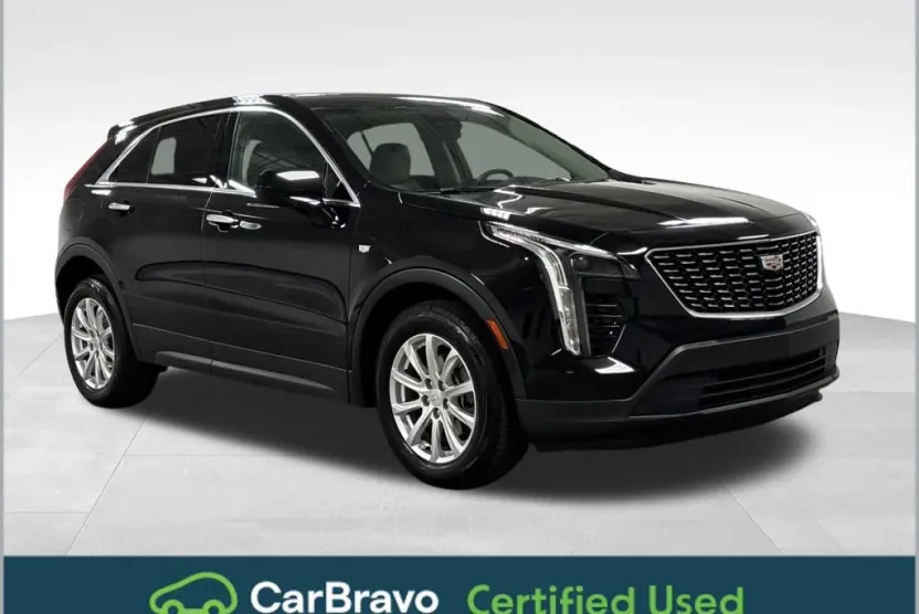 2022 Cadillac XT4 Luxury photo 1