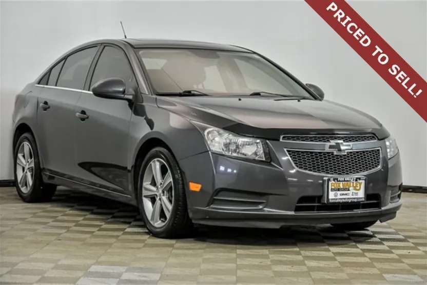 2013 Chevrolet Cruze photo 1