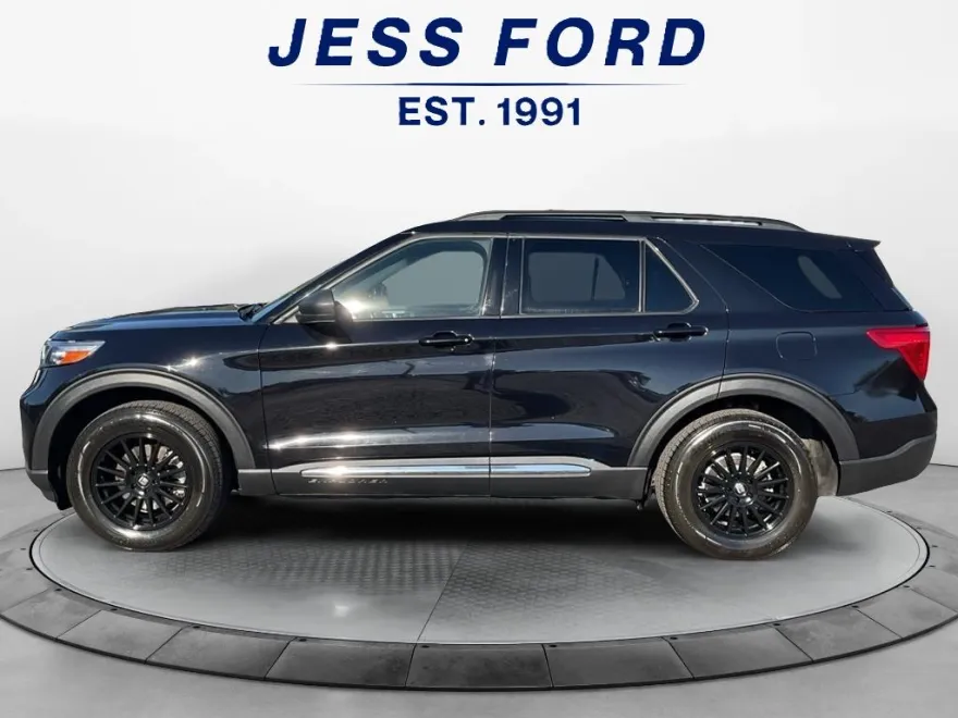 2020 Ford Explorer XLT photo 1