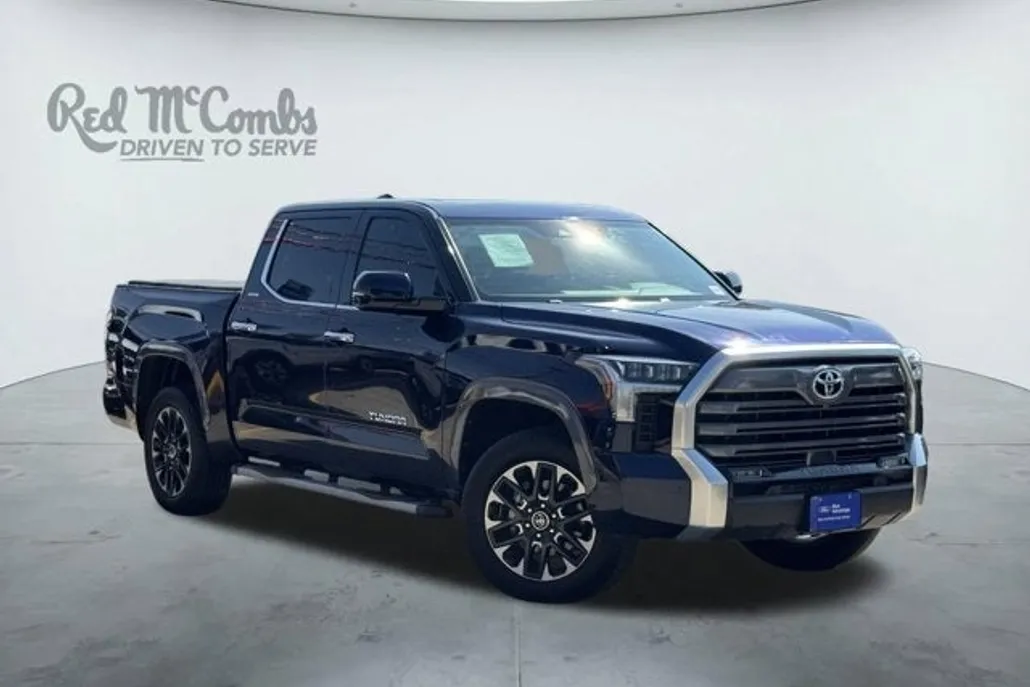 2023 Toyota Tundra Limited photo 1