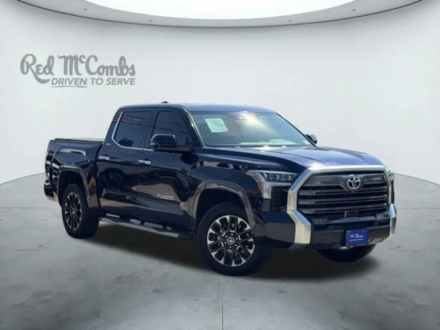 2023 Toyota Tundra Limited photo 1