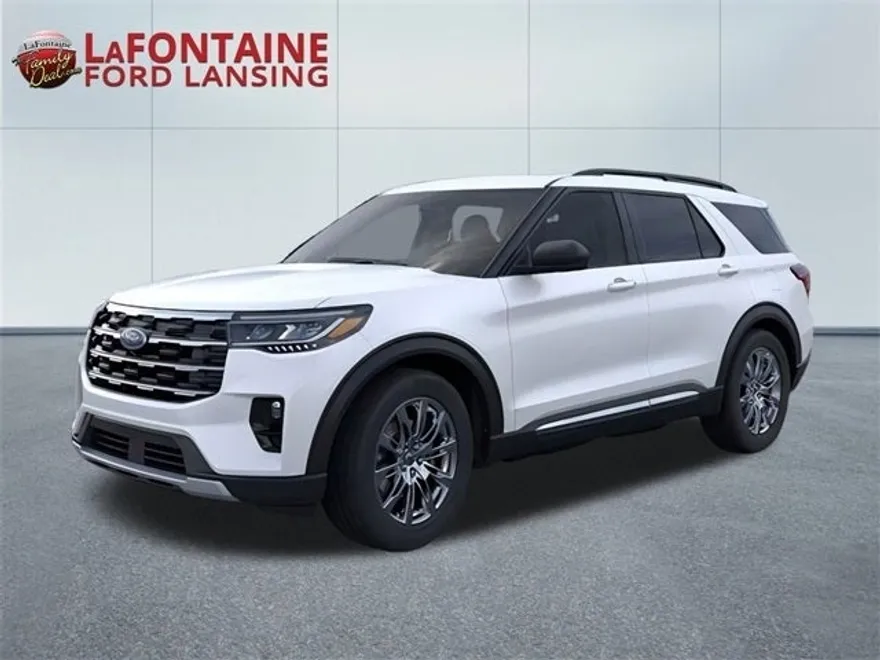 2025 Ford Explorer photo 1