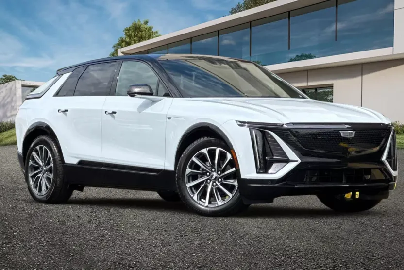 2026 Cadillac Lyriq Sport photo 1