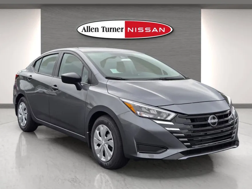 2025 Nissan Versa S photo 1