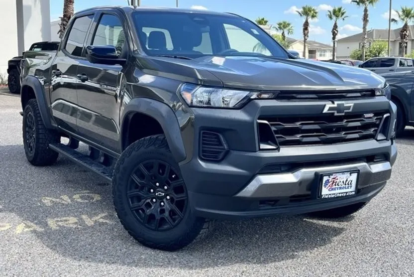 2023 Chevrolet Colorado Trail Boss photo 1