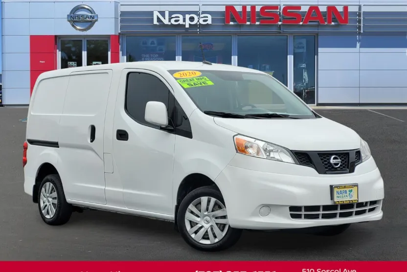 2020 Nissan NV200 SV photo 1