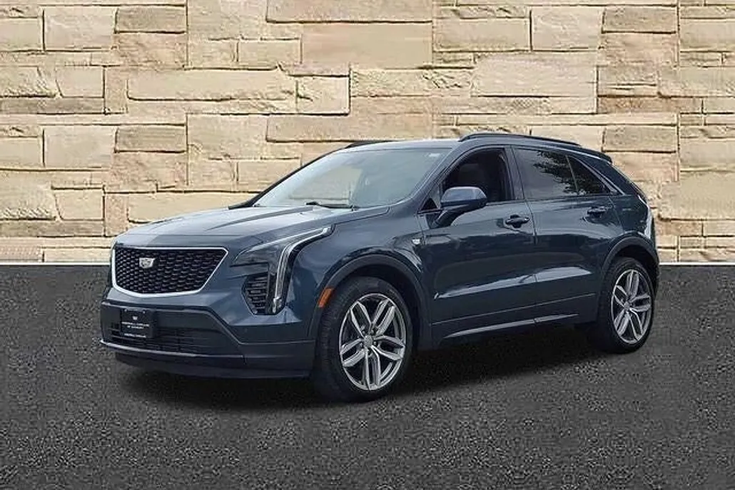 2019 Cadillac XT4 Sport photo 1