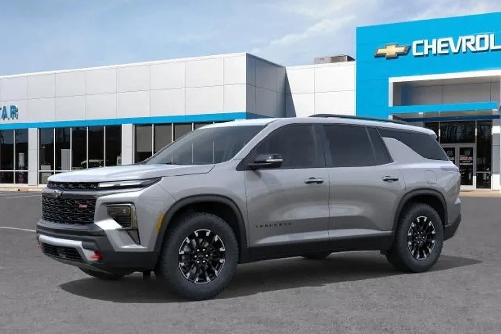 2026 Chevrolet Traverse Z71 photo 1