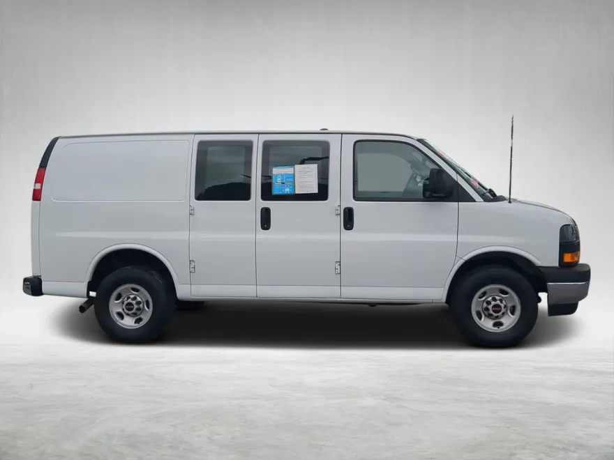 2024 Gmc Savana 2500 Cargo photo 1