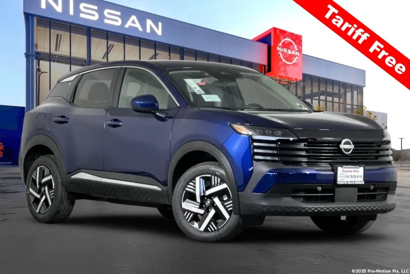 2025 Nissan Kicks SV photo 1
