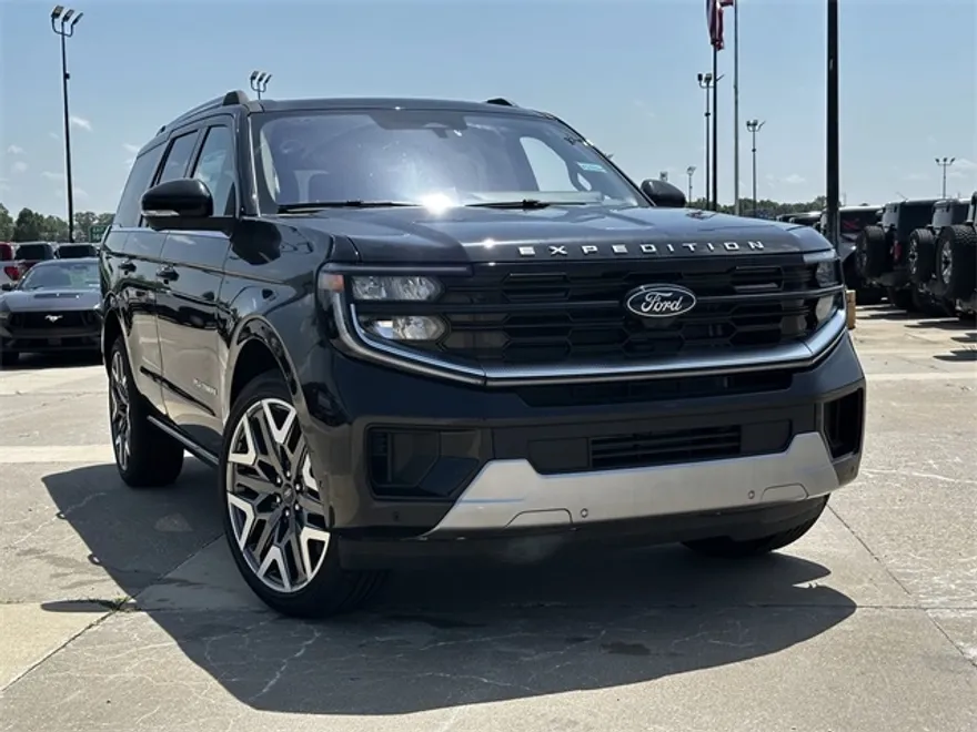 2025 Ford Expedition Platinum photo 1