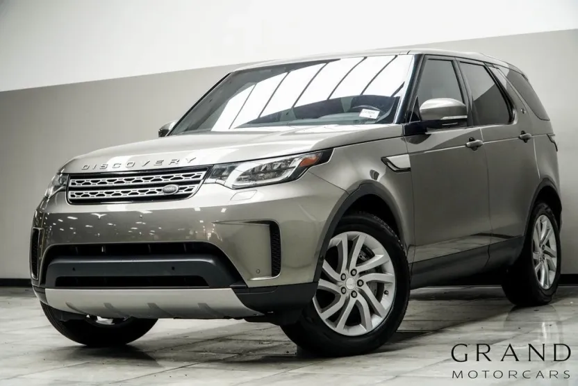 2020 Land Rover Discovery HSE photo 1