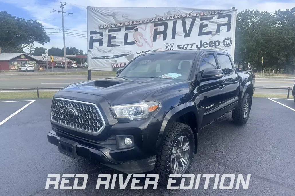 2019 Toyota Tacoma TRD Sport photo 1