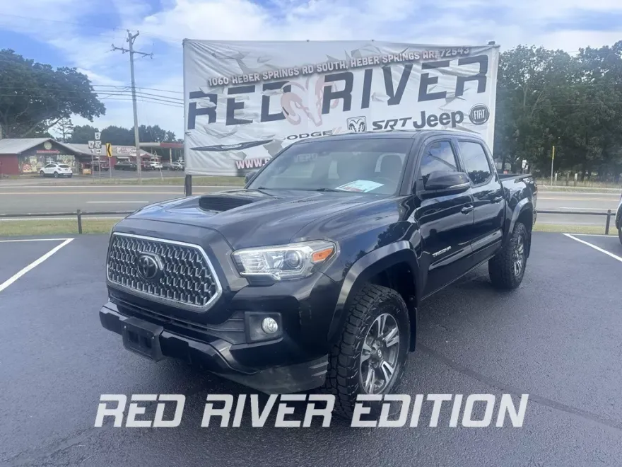 2019 Toyota Tacoma TRD Sport photo 1