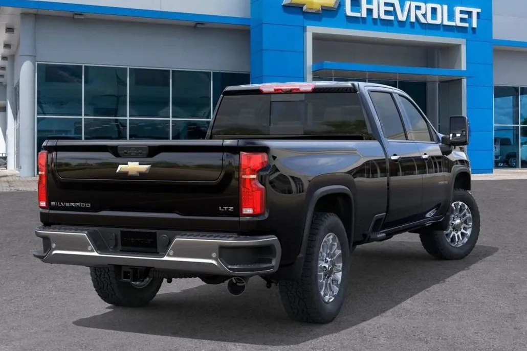2025 Chevrolet Silverado 3500HD LTZ photo 1