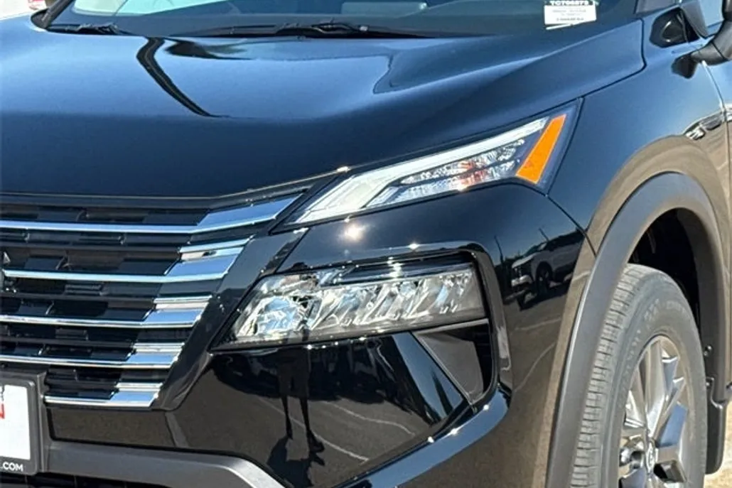 2026 Nissan Rogue S photo 1