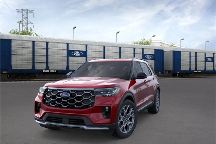 2025 Ford Explorer Platinum photo 1