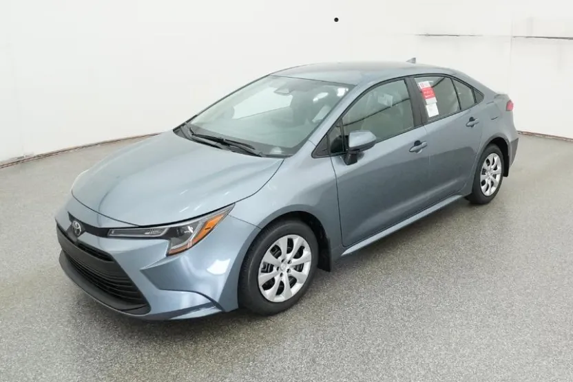 2026 Toyota Corolla LE photo 1