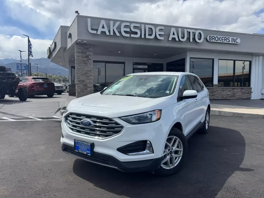 2022 Ford Edge SEL photo 1