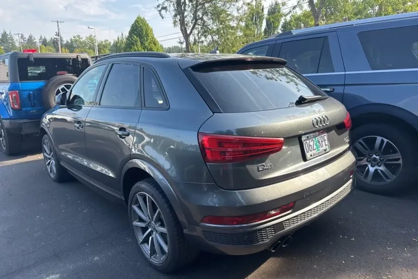 2018 Audi Q3 Premium Plus photo 1
