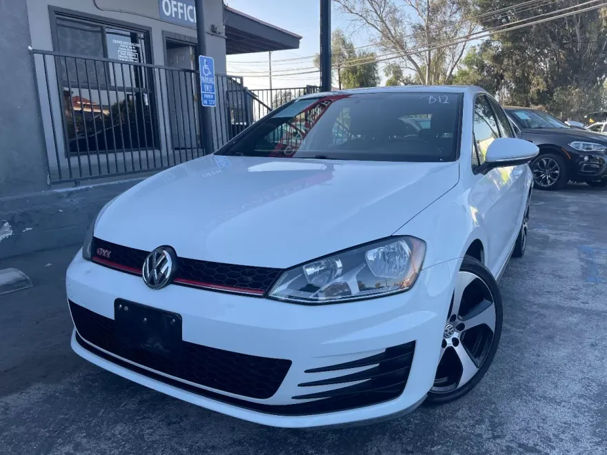 2016 Volkswagen Golf GTI S Performance photo 1