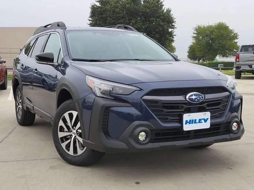 2025 Subaru Outback Premium photo 1