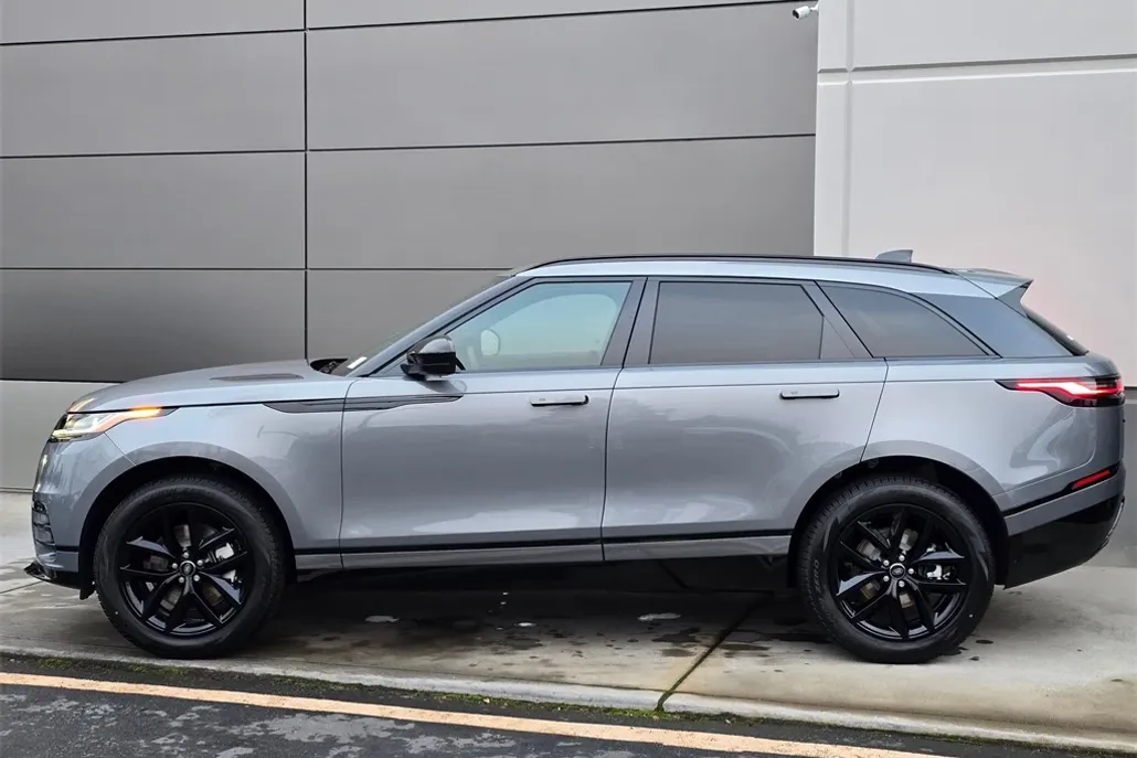 2025 Land Rover Range Rover Velar SE photo 1