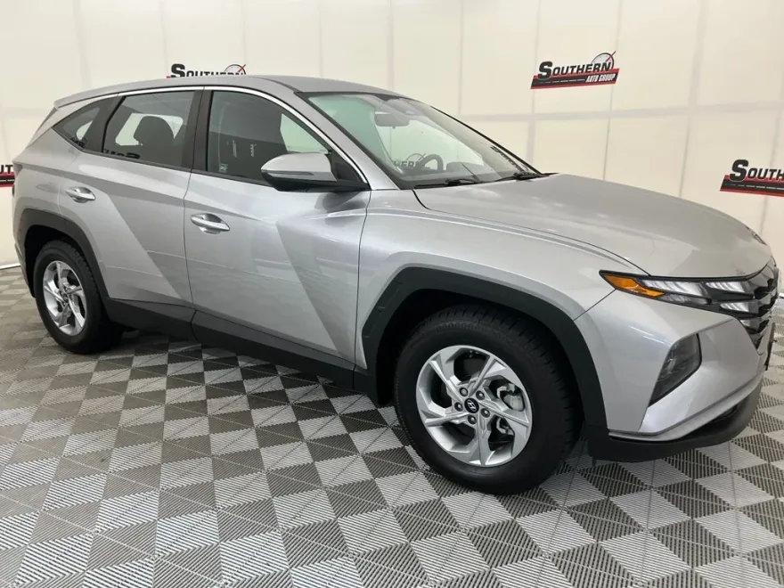 2022 Hyundai Tucson SE photo 1