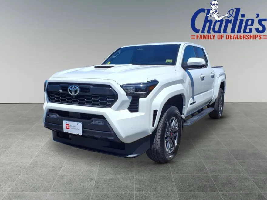 2024 Toyota Tacoma Double Cab photo 1