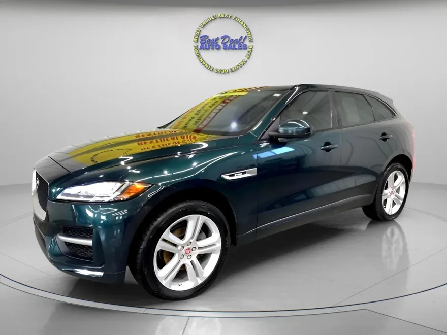 2017 Jaguar F-PACE R-Sport photo 1