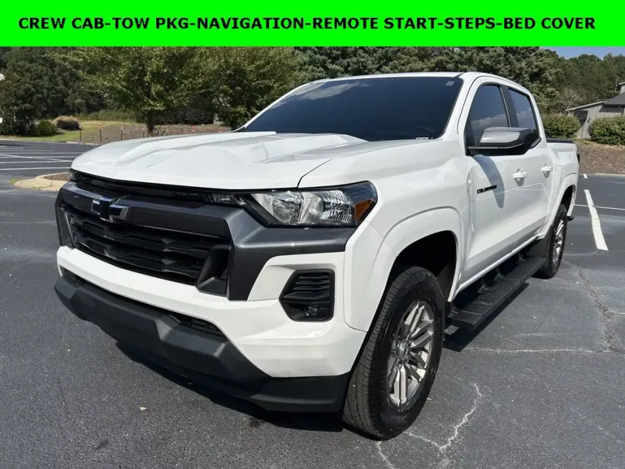 2024 Chevrolet Colorado LT photo 1