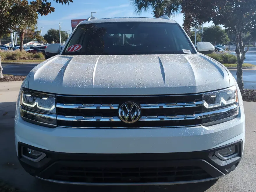 2019 Volkswagen Atlas V6 SEL Premium photo 1