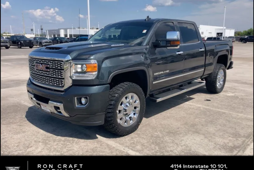 2018 Gmc Sierra 2500 HD Denali photo 1