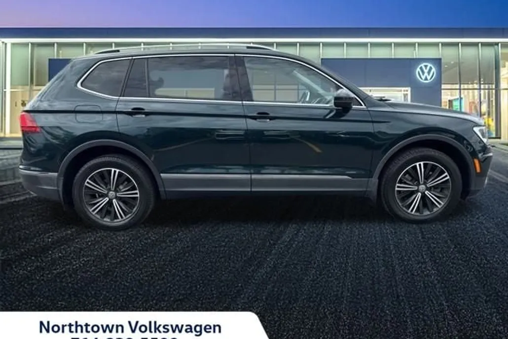 2019 Volkswagen Tiguan SEL photo 1
