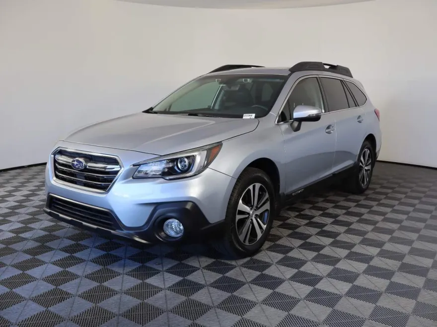 2019 Subaru Outback 2.5i Limited photo 1