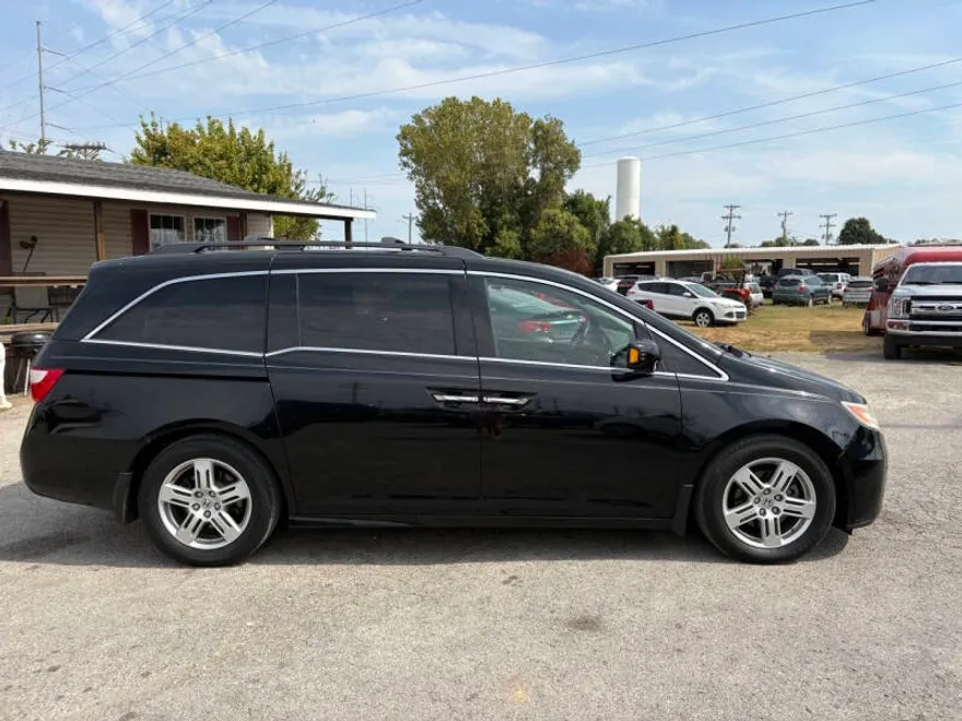 2012 Honda Odyssey Touring Elite photo 1